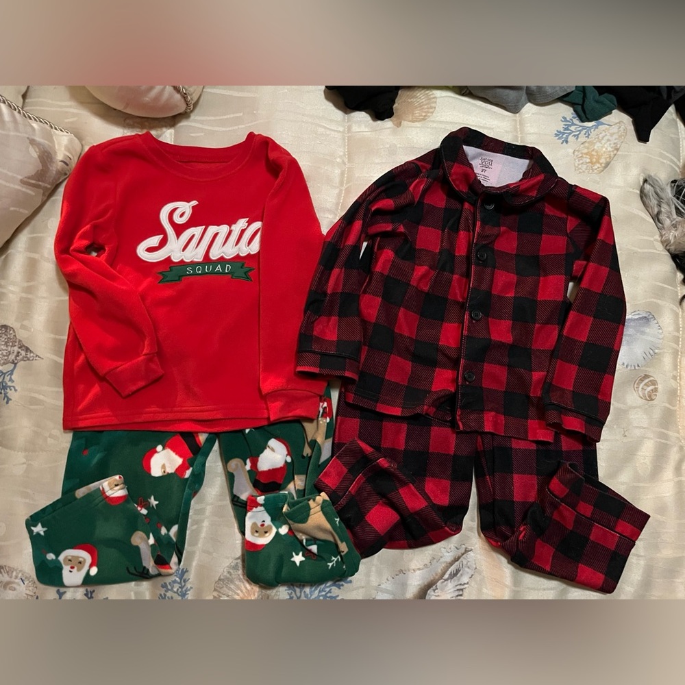 4 Piece (2 Sets) Bundle of Toddler Unisex Size 3T Christmas Pajamas